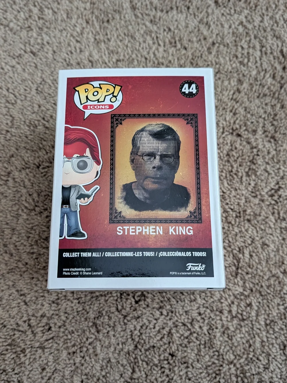 Funko Pop! Icons Stephen King #44 Vinyl Figure - Red Hair, Black Outfit - Picture 4 of 6